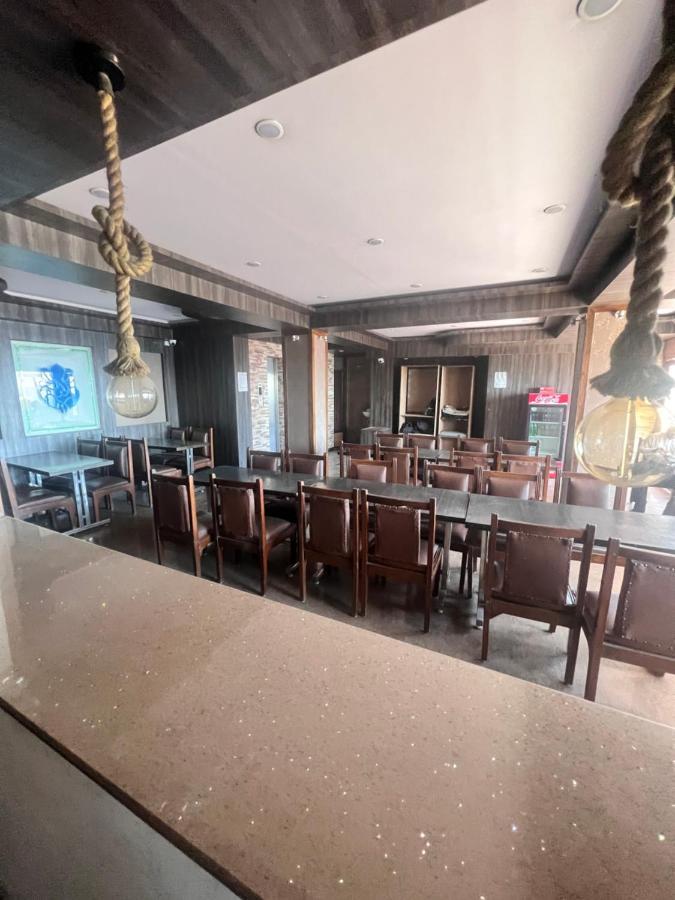 Hotel Victory At Mall Road Shimla Zewnętrze zdjęcie